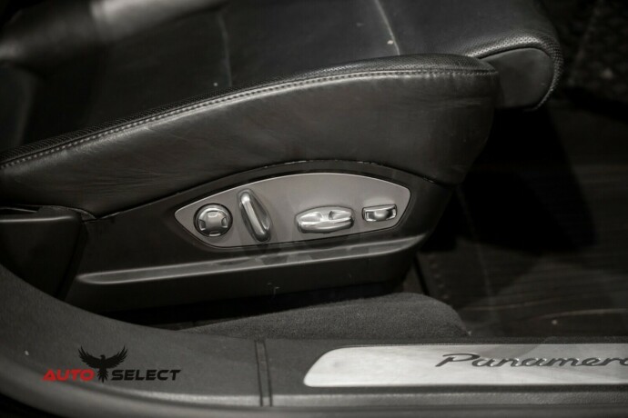 porsche-panamera-bensin-2010-big-28