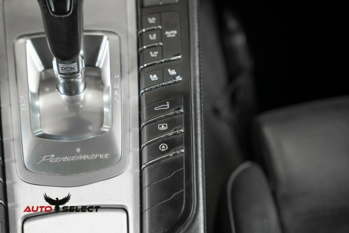 porsche-panamera-bensin-2010-big-50