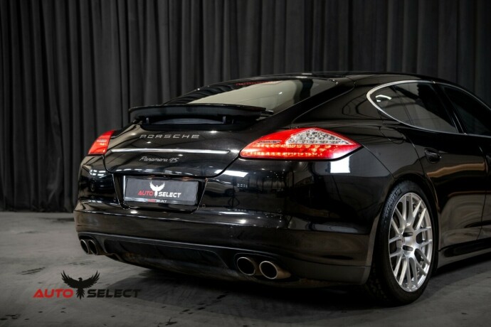 porsche-panamera-bensin-2010-big-15