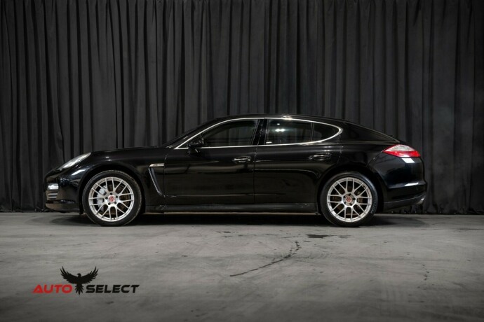 porsche-panamera-bensin-2010-big-8