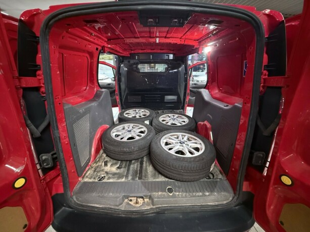 ford-transit-connect-diesel-2020-big-21