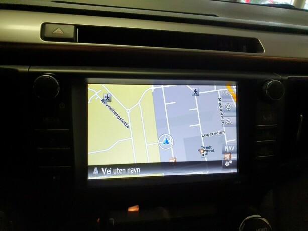 toyota-rav4-elektrisitetbensin-2016-big-22