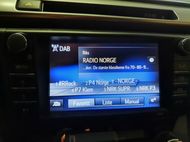 toyota-rav4-elektrisitetbensin-2016-big-25