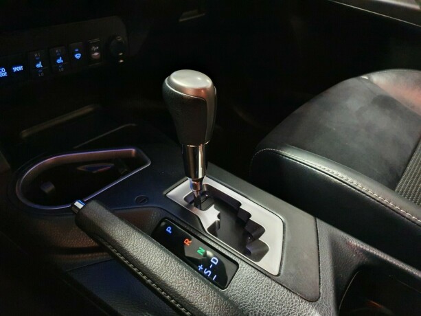 toyota-rav4-elektrisitetbensin-2016-big-19