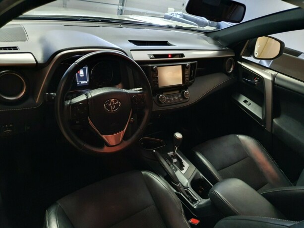 toyota-rav4-elektrisitetbensin-2016-big-18