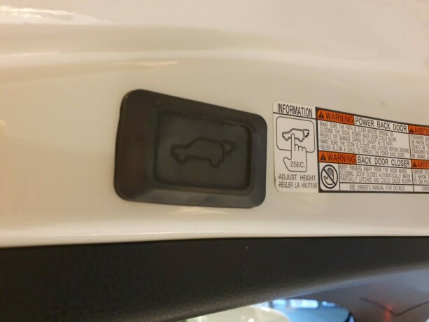 toyota-rav4-elektrisitetbensin-2016-big-15