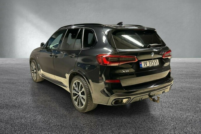 bmw-x5-elektrisitetbensin-2020-big-3