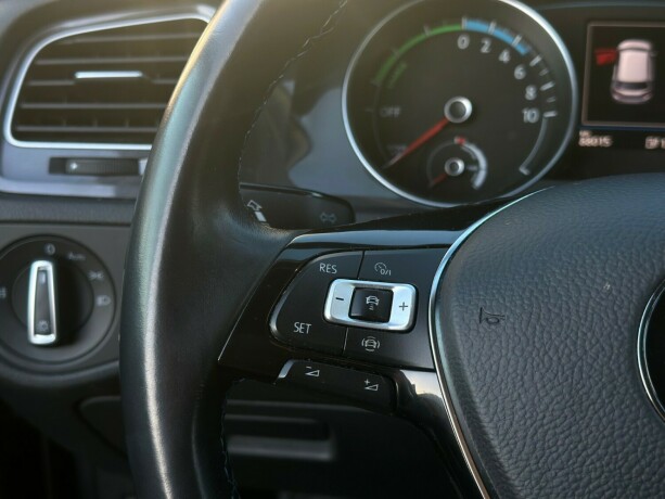 volkswagen-golf-elektrisitet-2020-big-21