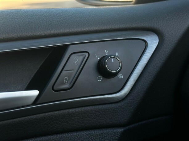 volkswagen-golf-elektrisitet-2020-big-24