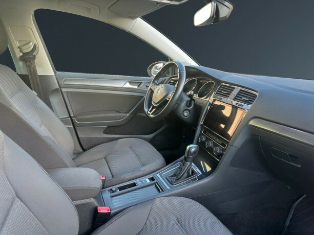 volkswagen-golf-elektrisitet-2020-big-11