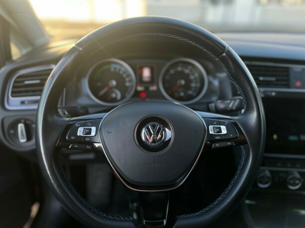 volkswagen-golf-elektrisitet-2020-big-20