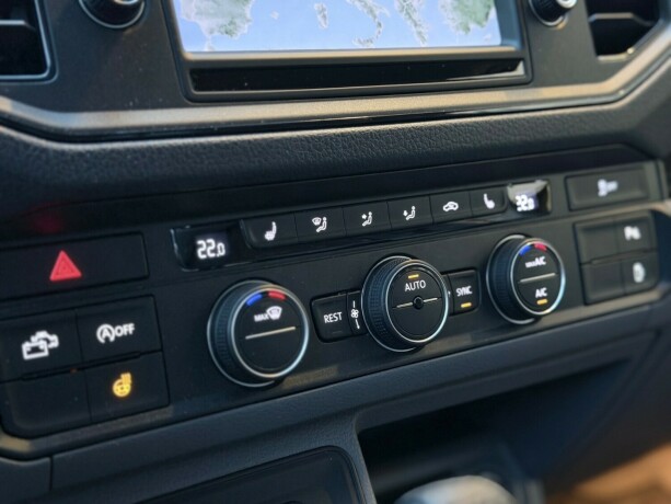 volkswagen-crafter-diesel-2020-big-32