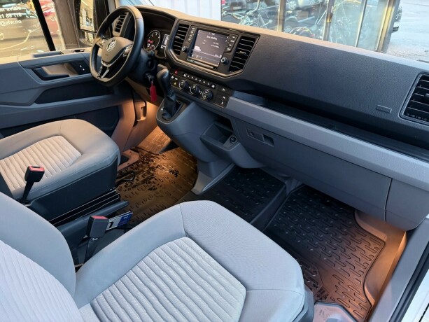 volkswagen-crafter-diesel-2020-big-14