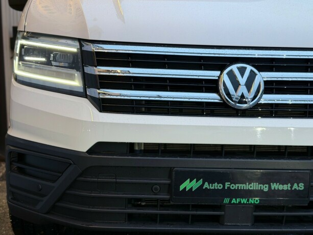 volkswagen-crafter-diesel-2020-big-38