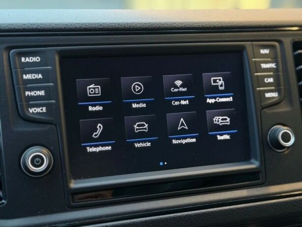 volkswagen-crafter-diesel-2020-big-36