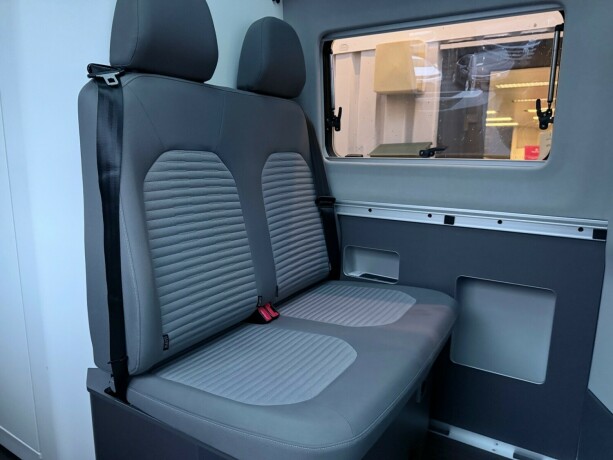 volkswagen-crafter-diesel-2020-big-19