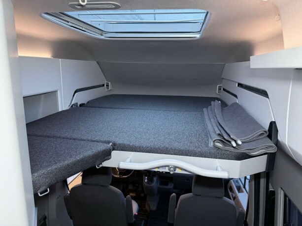 volkswagen-crafter-diesel-2020-big-29