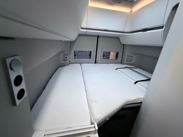 volkswagen-crafter-diesel-2020-big-24