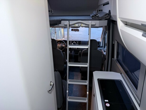 volkswagen-crafter-diesel-2020-big-28