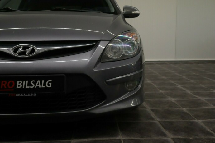 hyundai-i30-diesel-2012-big-3