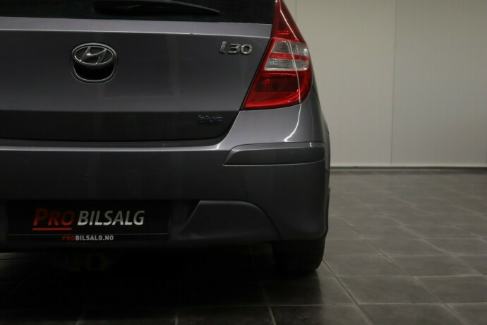 hyundai-i30-diesel-2012-big-7