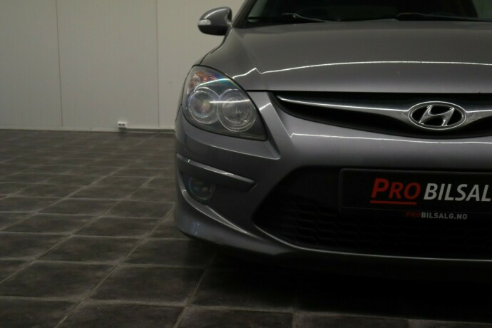 hyundai-i30-diesel-2012-big-4