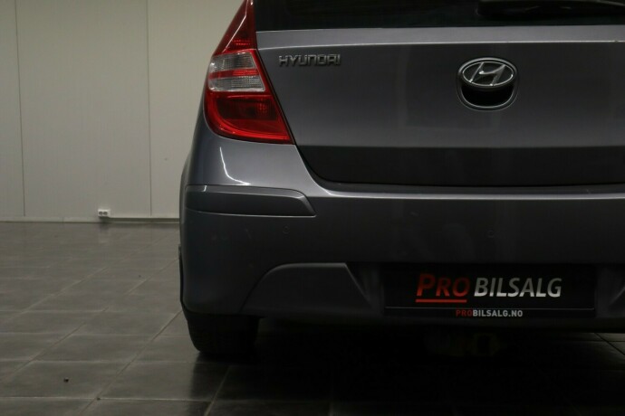 hyundai-i30-diesel-2012-big-6