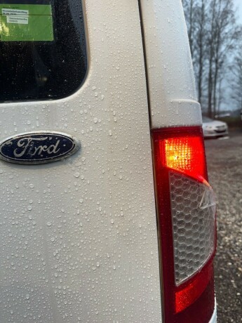 ford-transit-connect-diesel-2013-big-20