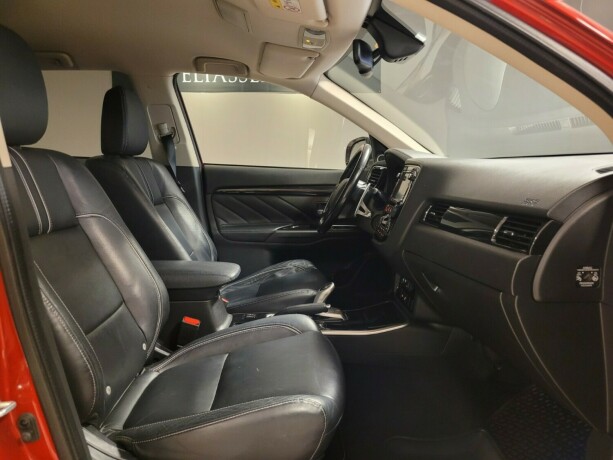 mitsubishi-outlander-elektrisitetbensin-2016-big-12