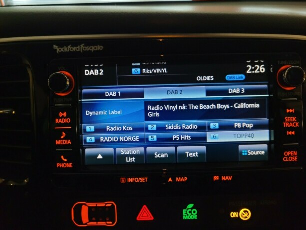 mitsubishi-outlander-elektrisitetbensin-2016-big-27