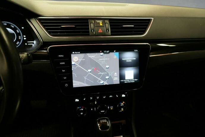 skoda-superb-diesel-2021-big-12