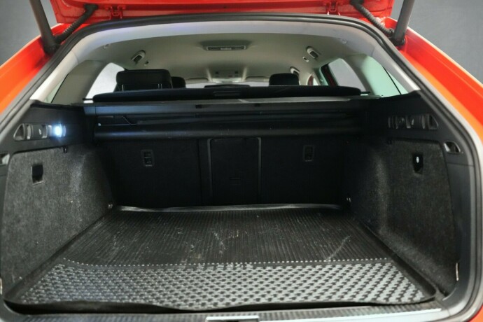 skoda-superb-diesel-2021-big-17