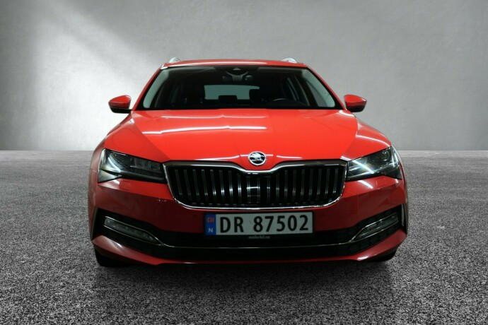 skoda-superb-diesel-2021-big-7