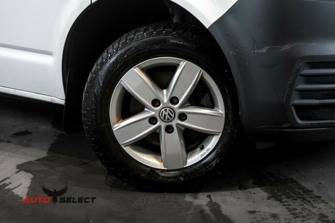 volkswagen-transporter-diesel-2021-big-2