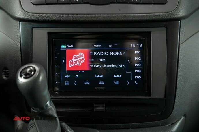 mercedes-benz-vito-diesel-2012-big-29