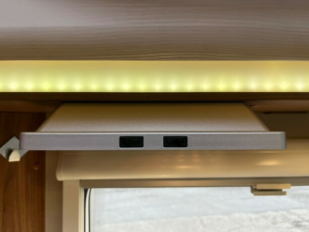 solifer-t67-2-enkle-senger-senkeseng-reg-for-5-vanlig-f248rerkort-truma-eh-diesel-2016-big-36