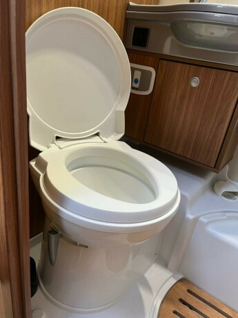 solifer-t67-2-enkle-senger-senkeseng-reg-for-5-vanlig-f248rerkort-truma-eh-diesel-2016-big-61