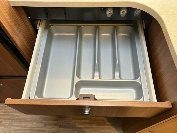 solifer-t67-2-enkle-senger-senkeseng-reg-for-5-vanlig-f248rerkort-truma-eh-diesel-2016-big-38