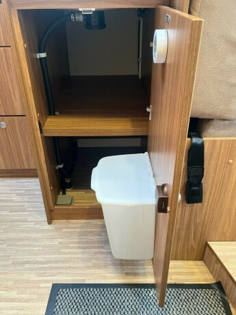 solifer-t67-2-enkle-senger-senkeseng-reg-for-5-vanlig-f248rerkort-truma-eh-diesel-2016-big-41