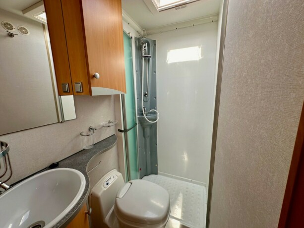 pilote-reference-g-685-xfp-diesel-2007-big-48