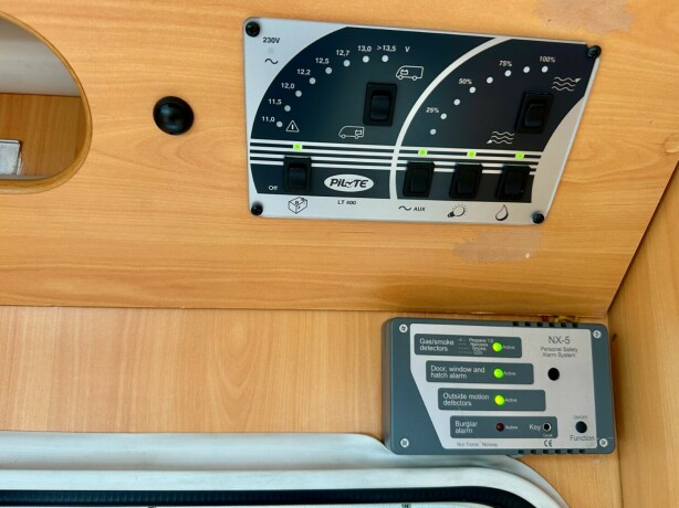 pilote-reference-g-685-xfp-diesel-2007-big-39