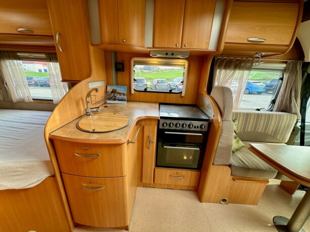 pilote-reference-g-685-xfp-diesel-2007-big-29