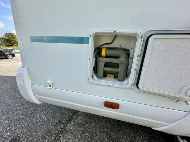 pilote-reference-g-685-xfp-diesel-2007-big-5