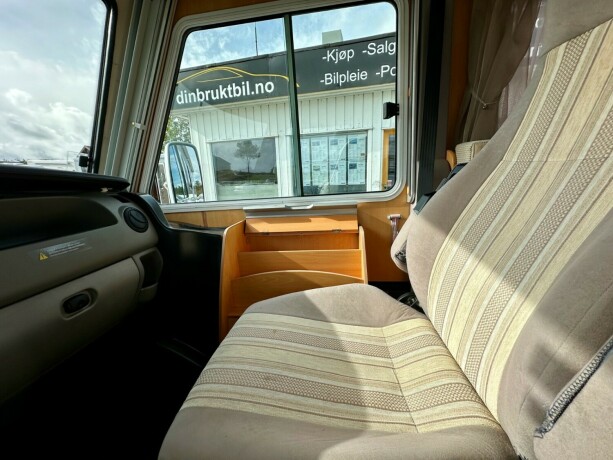 pilote-reference-g-685-xfp-diesel-2007-big-16