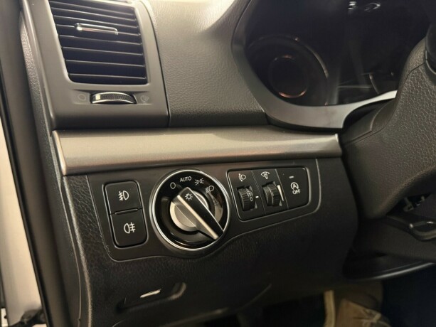 hyundai-i40-diesel-2012-big-14