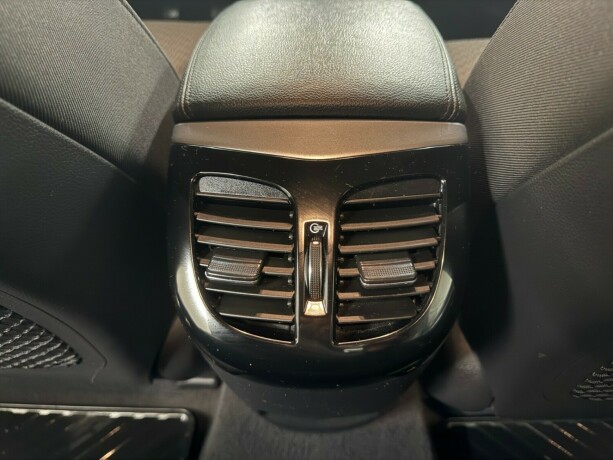 hyundai-i40-diesel-2012-big-13