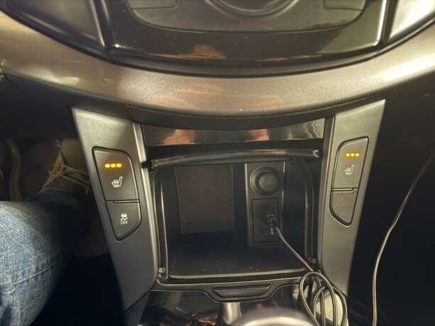 hyundai-i40-diesel-2012-big-11