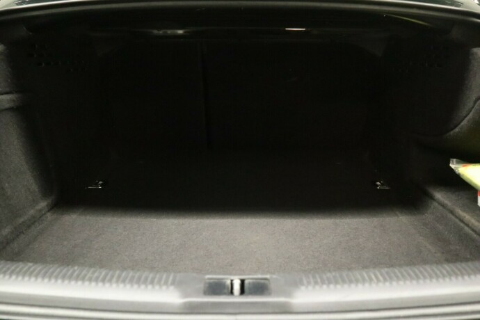 audi-a4-diesel-2012-big-37