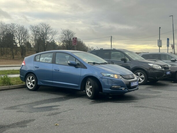 honda-insight-bensin-2010-big-2