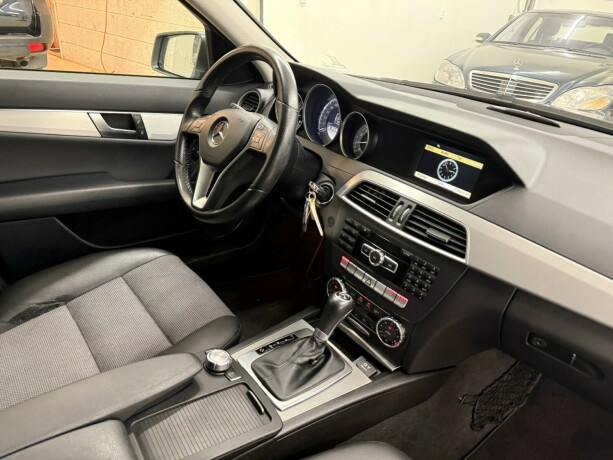 mercedes-benz-c-klasse-bensin-2012-big-8